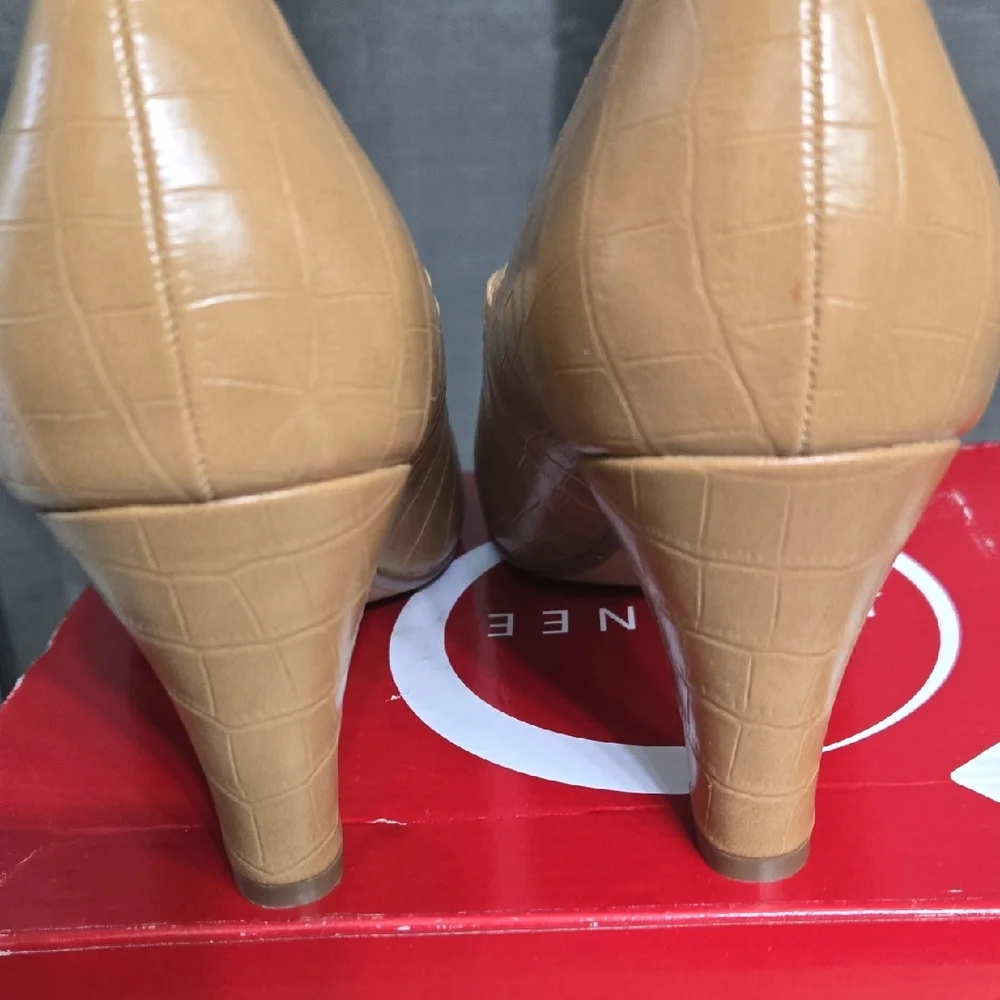 8 Wide Journee Collection Tan Mary Jane Heels